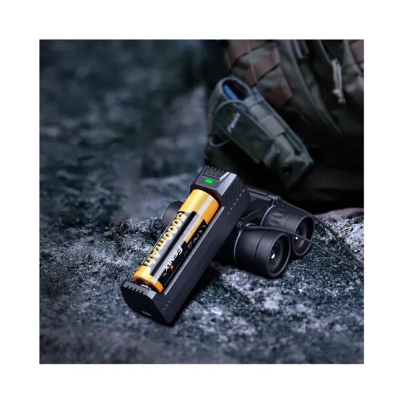 Зарядний пристрій Fenix Are-X1 .0 Usb
